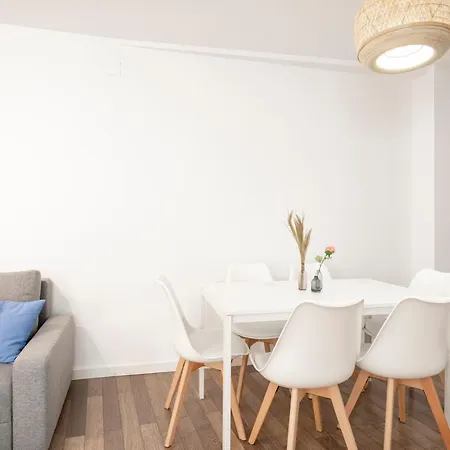 Apartment Oasis En El Corazon De Con Parking Gratis *