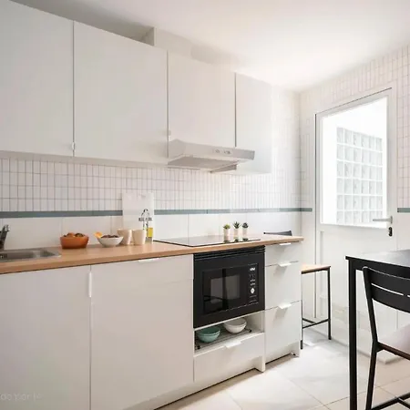Apartment Oasis En El Corazon De Con Parking Gratis